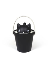 Load image into Gallery viewer, UNITED PETS - CRICK - ECO FRIENDLY CROQUETTE BUCKET WITH SCOOP