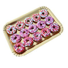 Load image into Gallery viewer, DOLCI IMPRONTE - TRAY OF 15 MINI DONUTS WITH HEARTS