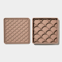 Load image into Gallery viewer, DOGGED - 3-IN-1 FISH SCALE SLOW FEEDER