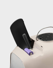Load image into Gallery viewer, UNITED PETS - MINU' - DESIGNER CLOSED LITTER BOX