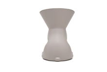 Load image into Gallery viewer, UNITED PETS - ELIZABETH - THE QUEEN OF BOWL