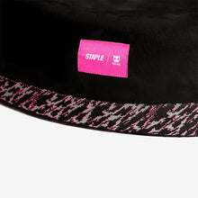 Load image into Gallery viewer, ZEE.DOG STAPLE BED