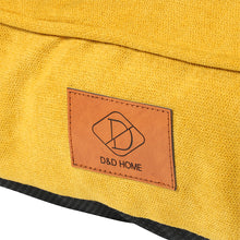 Load image into Gallery viewer, D&D HOME COLLECTION - EVE - RETRO PILLOW