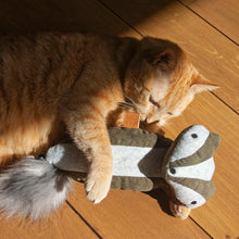 Load image into Gallery viewer, D&D HOME COLLECTION - ROCCO - CAT TOY WITH CATNIP