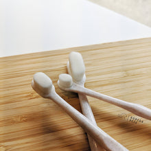 Load image into Gallery viewer, WAG &amp; BRIGHT - PUPPY POLISHER ECO TOOTHBRUSH
