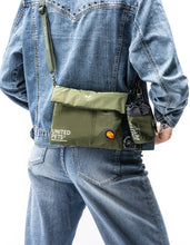Load image into Gallery viewer, UNITED PETS  - CITYLIFE - PADDED SOFT SHOULDER BAG
