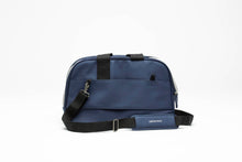 Load image into Gallery viewer, UNITED PETS - GUMI - WATERPROOF DOG CARRIER

