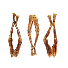 Load image into Gallery viewer, WILD N FRESH TREATS - DEHYDRATED FROG LEGS
