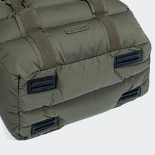 Load image into Gallery viewer, CLOUD7 - DOG CARRIER MONTREAL LIGHT OLIVE
