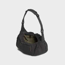 Load image into Gallery viewer, CLOUD7 - SLING BAG PUFFER DARK GREY/KHAKI

