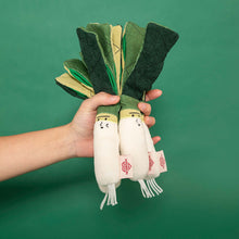 Load image into Gallery viewer, THE FURRYFOLKS - GREEN ONION
