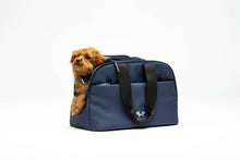 Load image into Gallery viewer, UNITED PETS - GUMI - WATERPROOF DOG CARRIER

