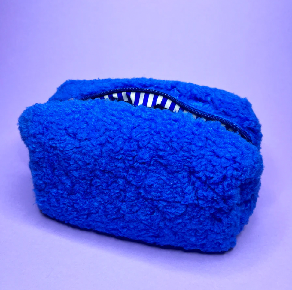 JAMPY - FLUFFY BEAUTY CASE