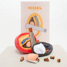Load image into Gallery viewer, THE FURRYFOLKS - TINNED MUSSEL NOSEWORK TOY
