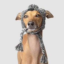 Load image into Gallery viewer, CANADA POOCH - POLAR POM POM HAT - CHARCOAL
